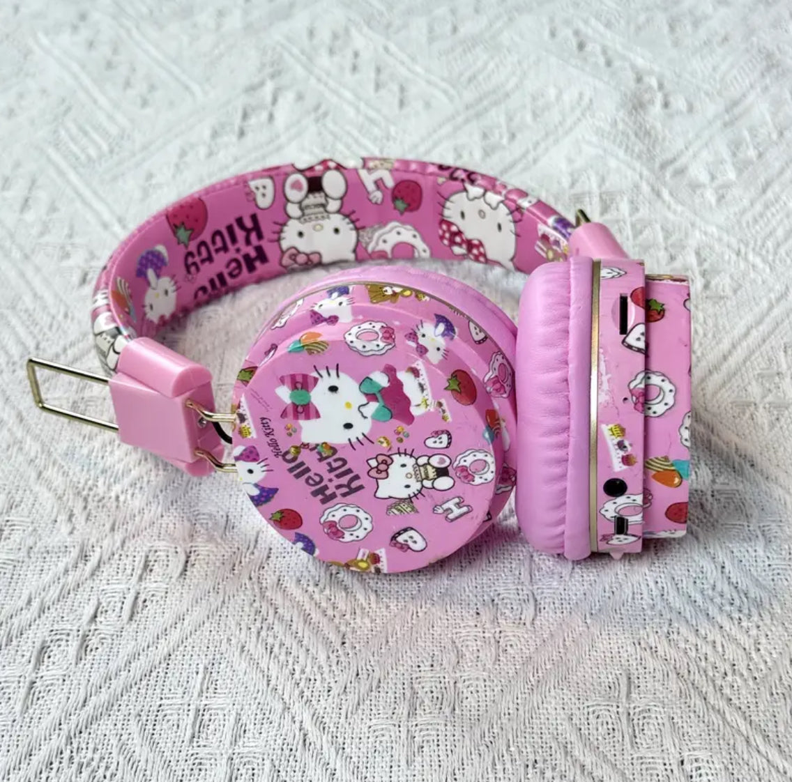 Hello Kitty Headphones